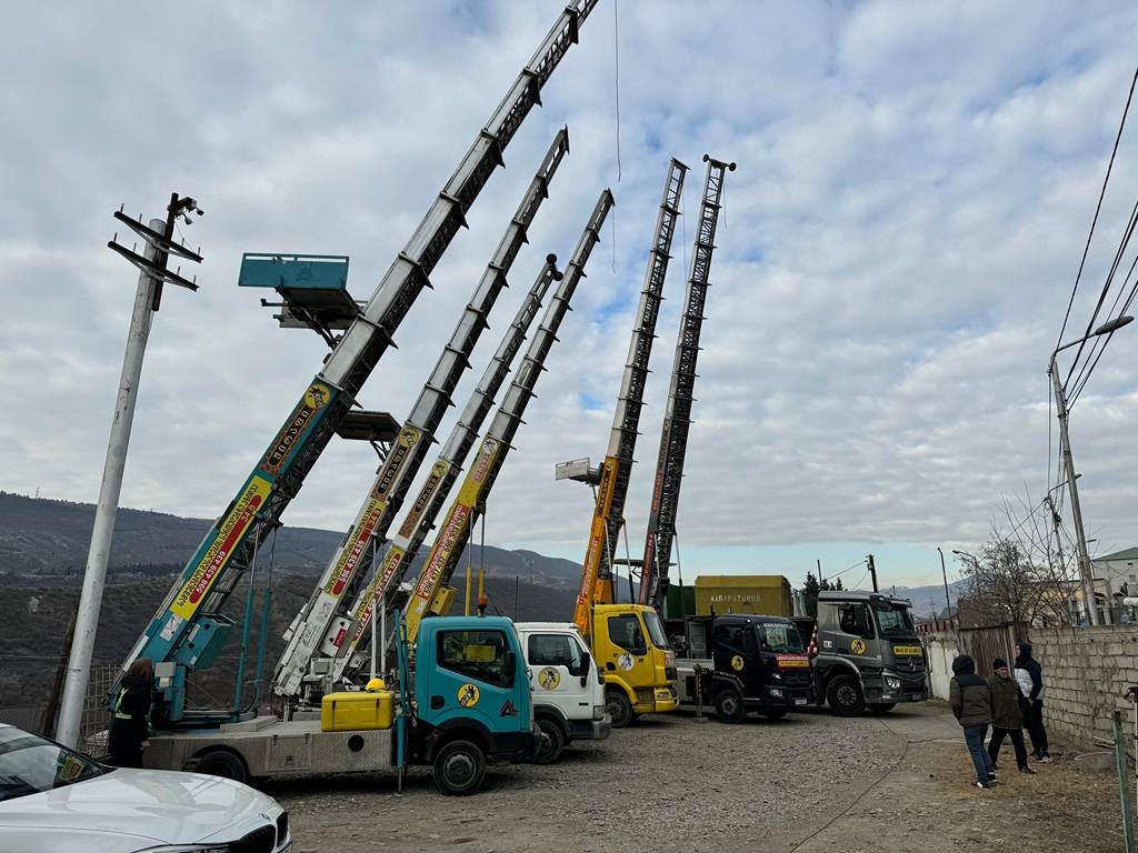 ჟირაფი,ამწე ლიფტი,გარე ლიფტი ,პიონერკა