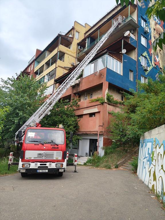 ამწე-კალათი-30-მეტრი-ქირავდება