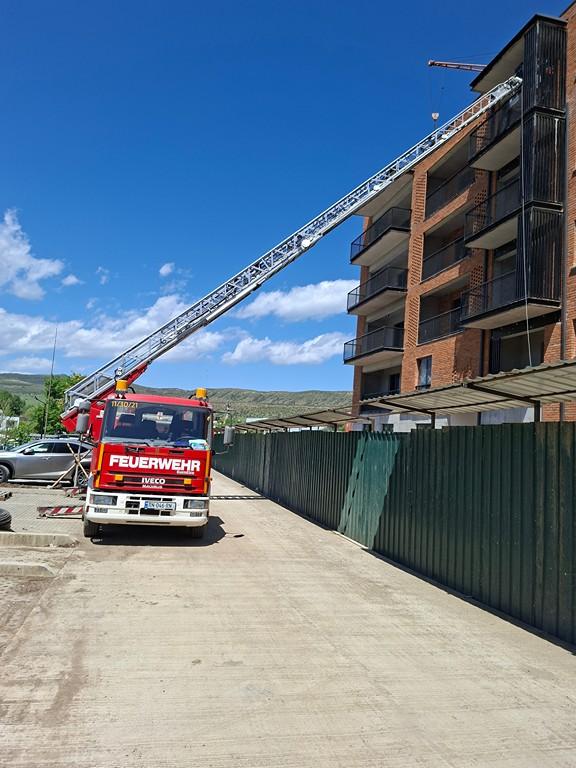 ქირავდება-ამწე-კალათები-31-მ-24-მ-18-მ