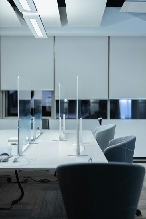 ნაწრთობი-მინა-შუშა-საშხაპე-კაბინები-აივნების-შემინვა