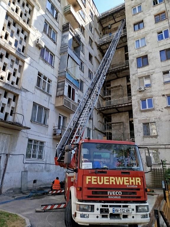 ქირავდება-32-მეტრიანი-ამწე-კალათა