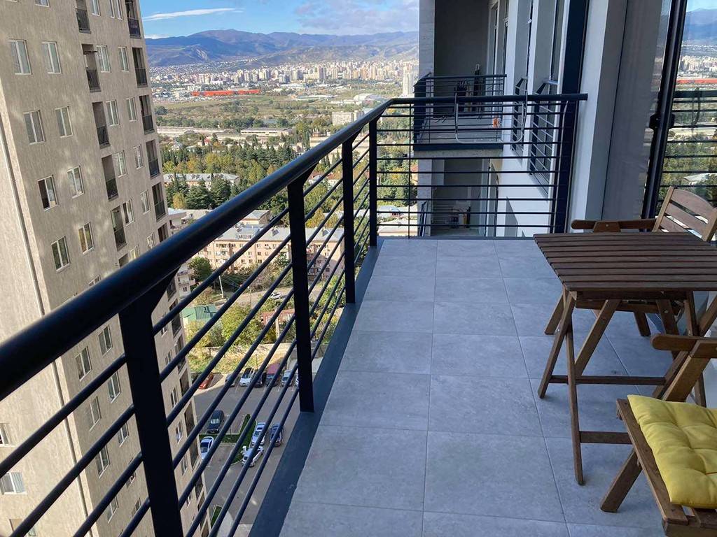 აივნის შემინვა უსაფრთხო შუშით